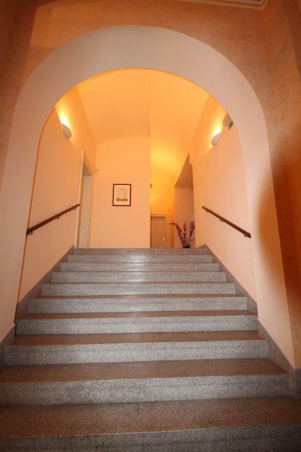 Apartment Halkova 5 Prag Exterior foto